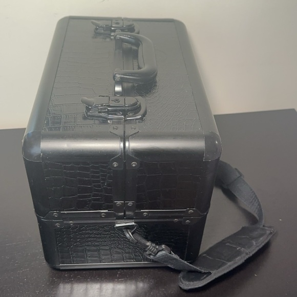 Sephora brand makeup case - Picture 2 of 7